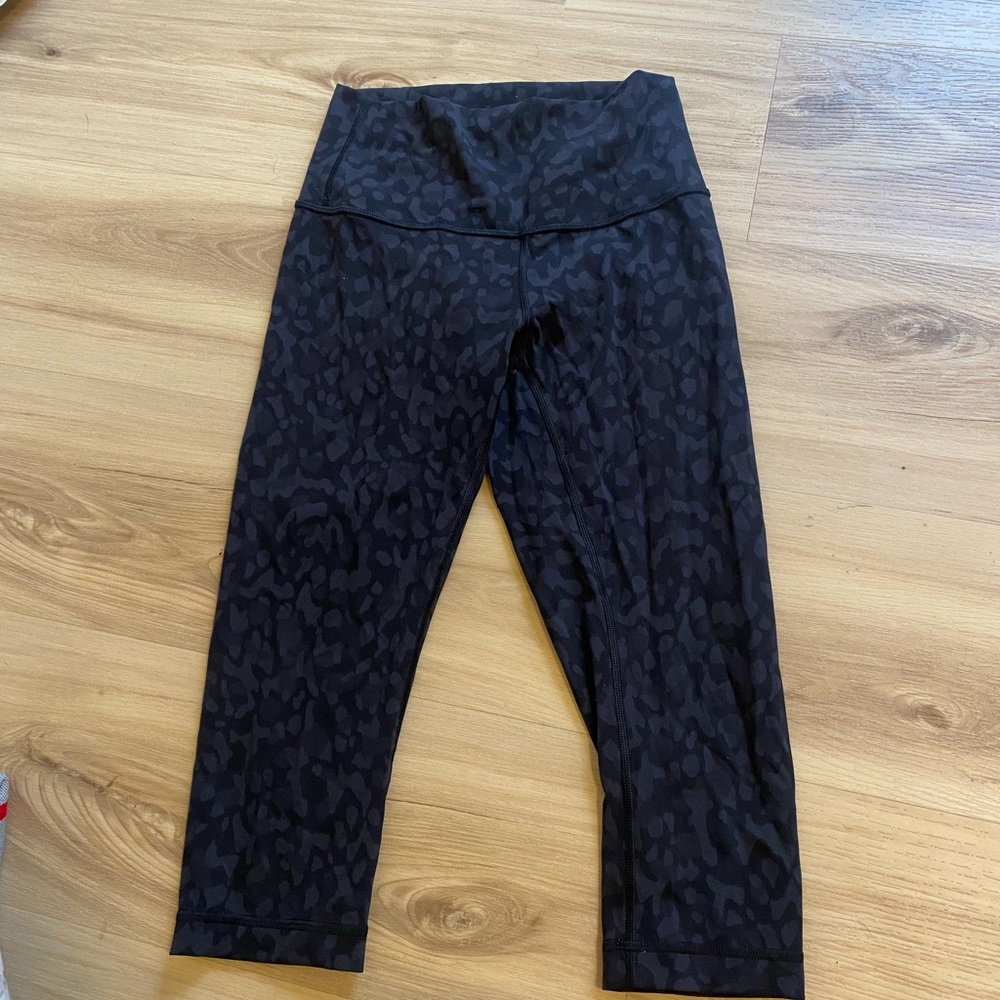 Lululemon Cropped Wunder Under Leggings Size 4